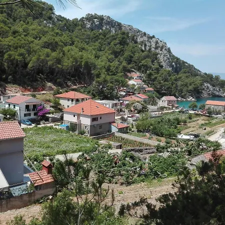 Διαμέρισμα Roza 1-2 *